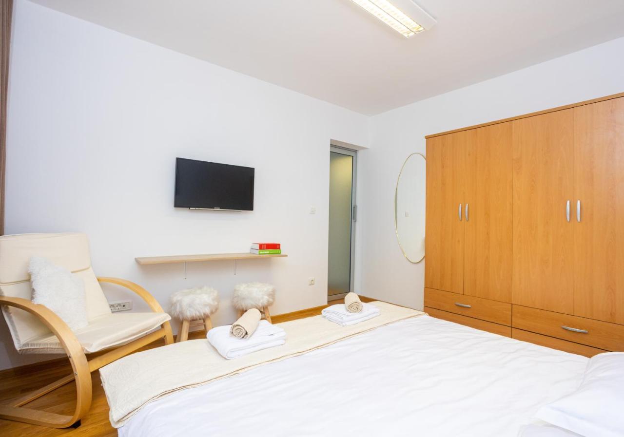 Bella Vista - Cozy Apartments With Easy Check-In And Free Parking Split Buitenkant foto