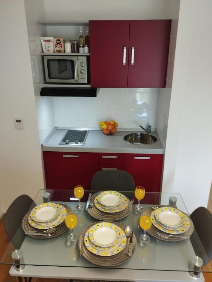 Bella Vista - Cozy Apartments With Easy Check-In And Free Parking Split Buitenkant foto