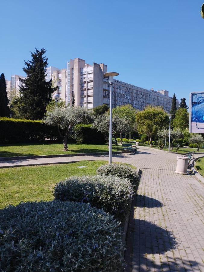 Bella Vista - Cozy Apartments With Easy Check-In And Free Parking Split Buitenkant foto