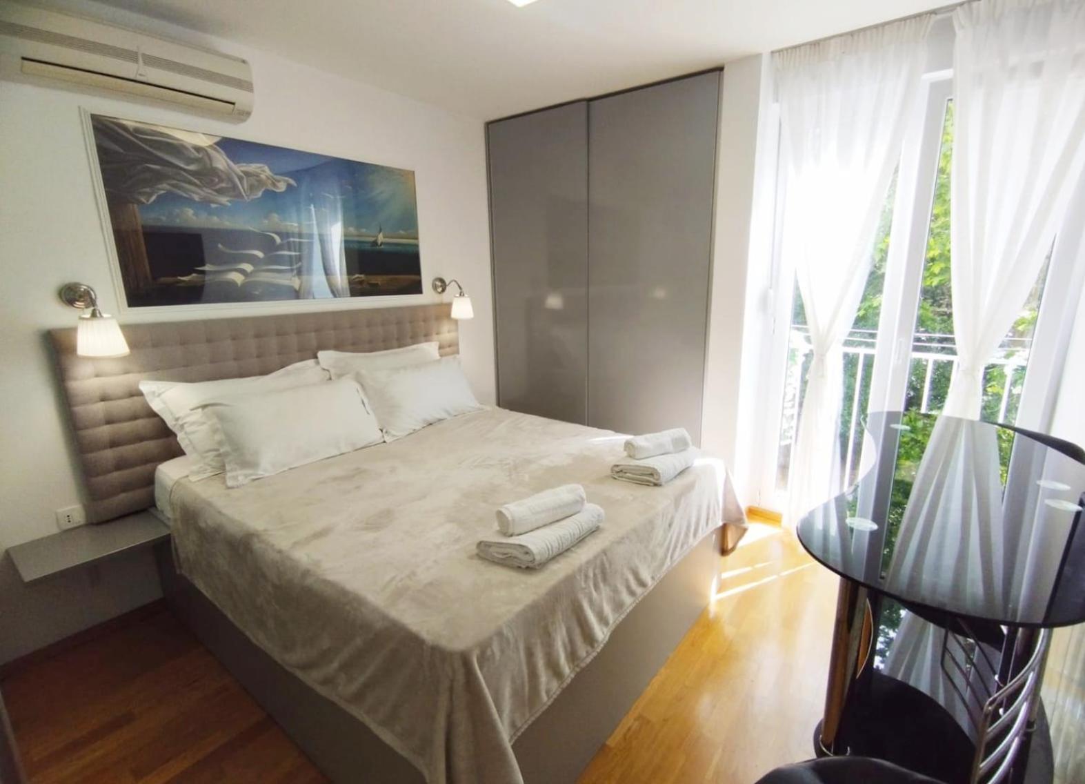 Bella Vista - Cozy Apartments With Easy Check-In And Free Parking Split Buitenkant foto